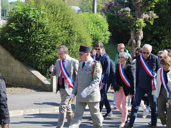 Défilé dans les rues d'Aulnoy